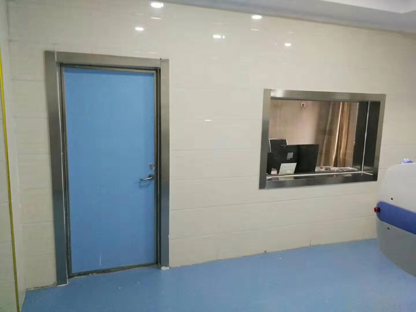 框架鉛門和玻璃的定製設計和製造